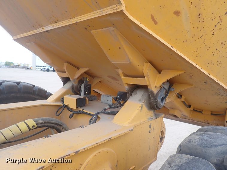 image for item DQ3104 2011 Volvo A40F  haul truck