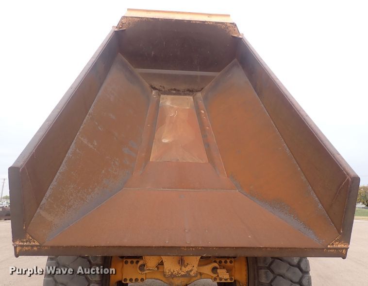 image for item DQ3104 2011 Volvo A40F  haul truck