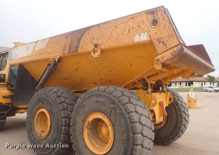 image for item DQ3104 2011 Volvo A40F  haul truck