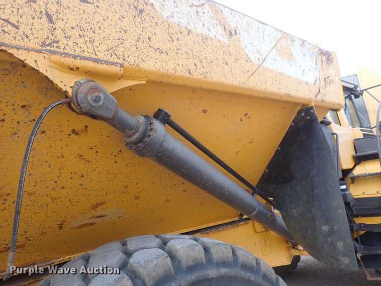 image for item DQ3104 2011 Volvo A40F  haul truck