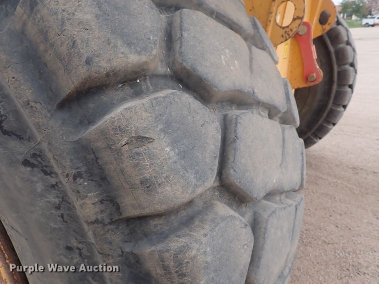 image for item DQ3104 2011 Volvo A40F  haul truck