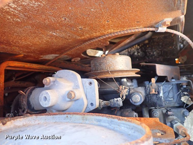 image for item DQ3112 2007 Bobcat S220  skid steer loader