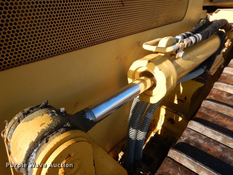 image for item DQ7265 2006 Caterpillar D3G LGP  dozer