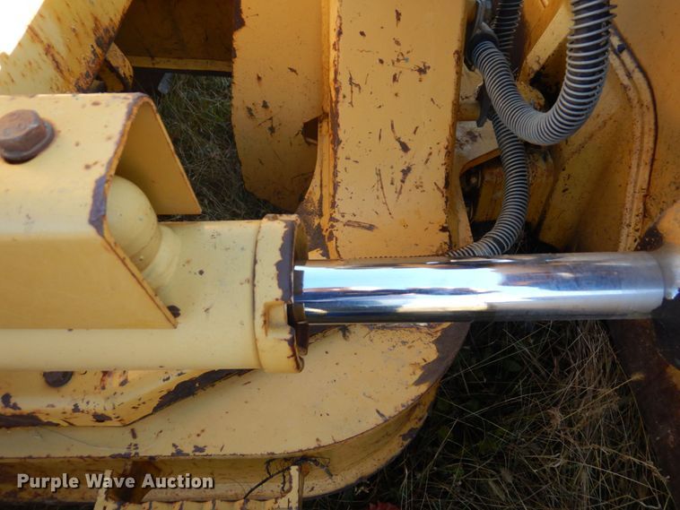 image for item DQ7265 2006 Caterpillar D3G LGP  dozer