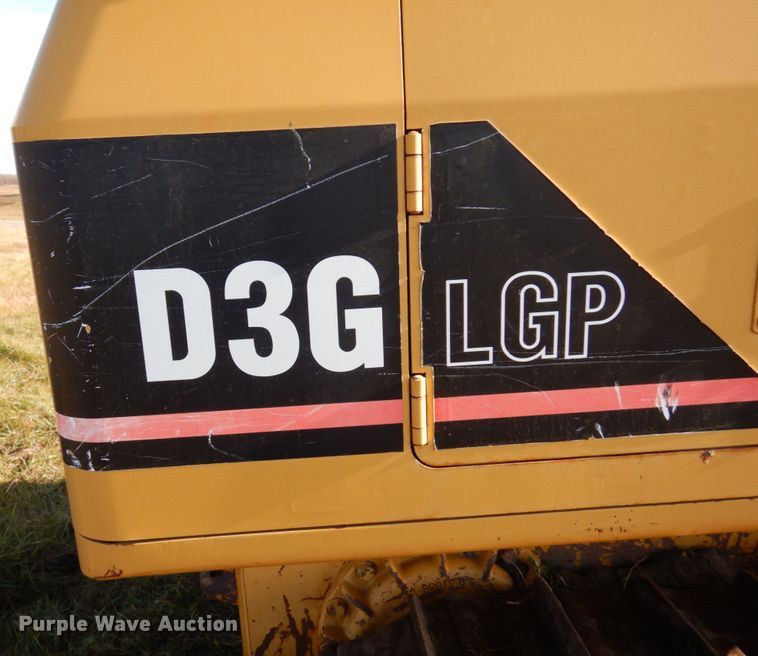 image for item DQ7265 2006 Caterpillar D3G LGP  dozer