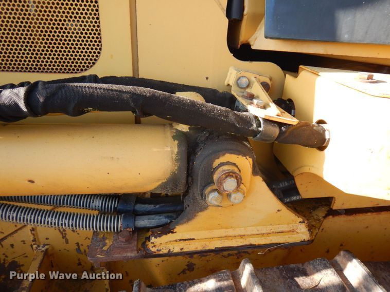 image for item DQ7265 2006 Caterpillar D3G LGP  dozer