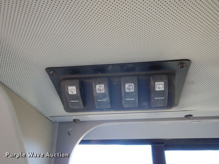 image for item DQ7265 2006 Caterpillar D3G LGP  dozer