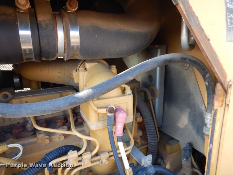 image for item DQ7265 2006 Caterpillar D3G LGP  dozer