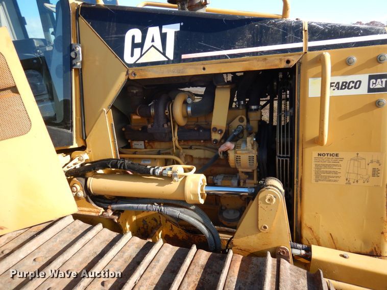 image for item DQ7265 2006 Caterpillar D3G LGP  dozer
