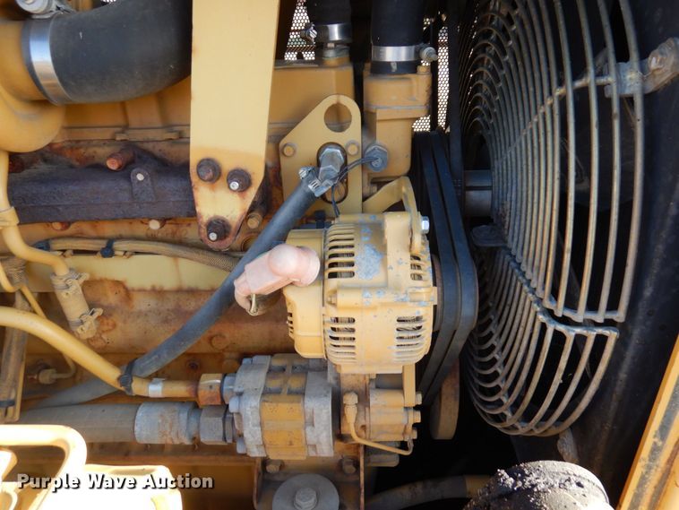 image for item DQ7265 2006 Caterpillar D3G LGP  dozer