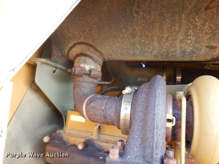 image for item DQ7265 2006 Caterpillar D3G LGP  dozer