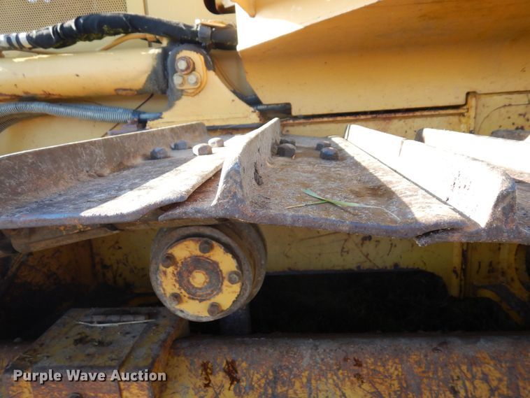 image for item DQ7265 2006 Caterpillar D3G LGP  dozer