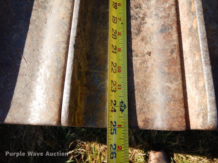 image for item DQ7265 2006 Caterpillar D3G LGP  dozer