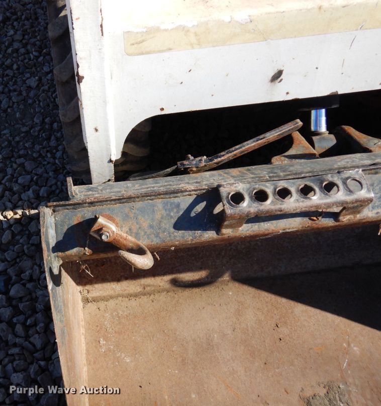 image for item DQ7267 1995 Bobcat 553  skid steer loader