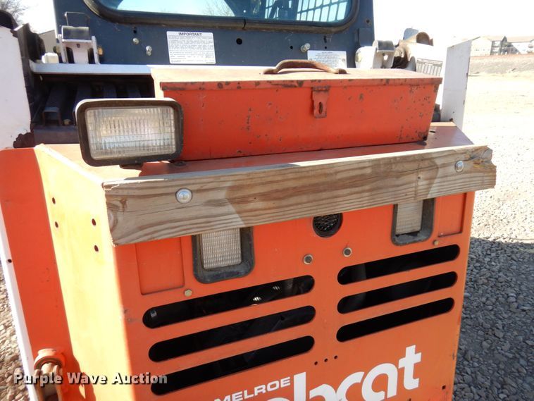 image for item DQ7267 1995 Bobcat 553  skid steer loader
