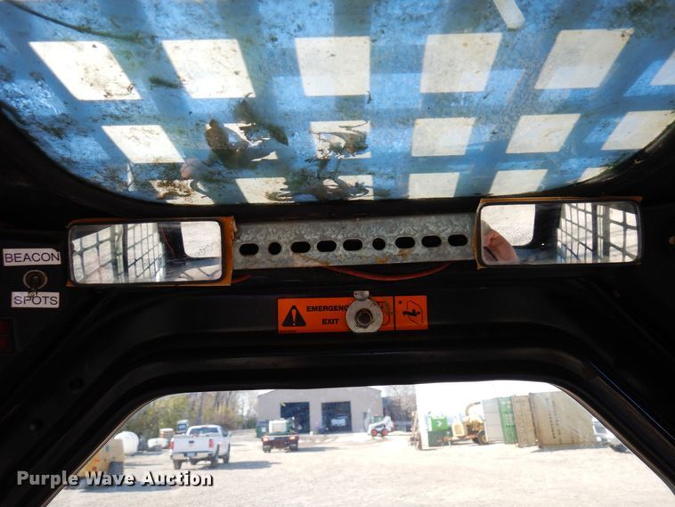 image for item DQ7267 1995 Bobcat 553  skid steer loader