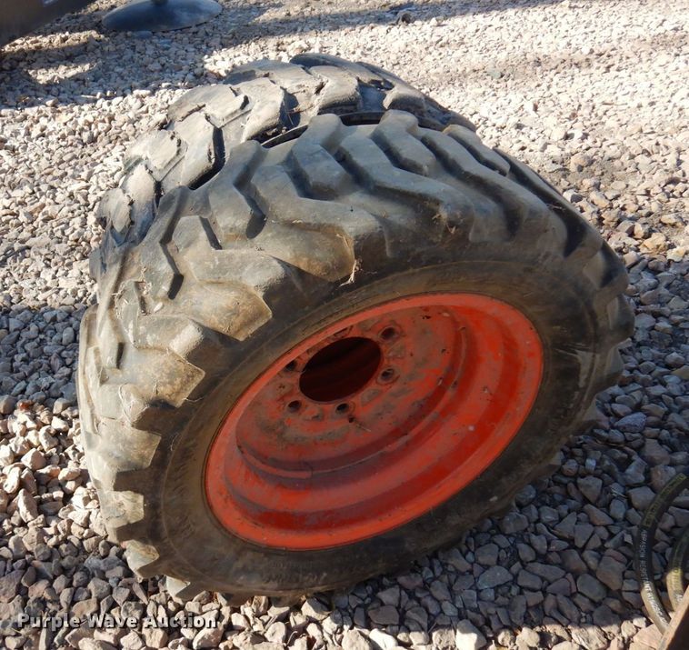 image for item DQ7267 1995 Bobcat 553  skid steer loader