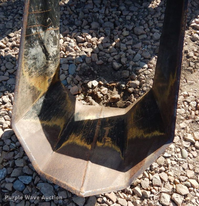 image for item DQ7270 Skid steer U-blade