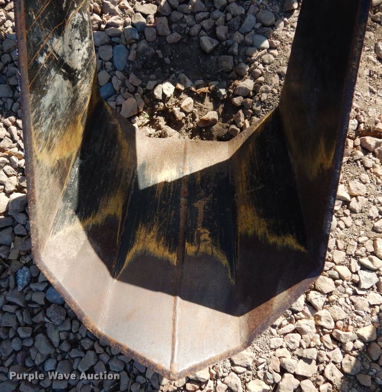 image for item DQ7270 Skid steer U-blade