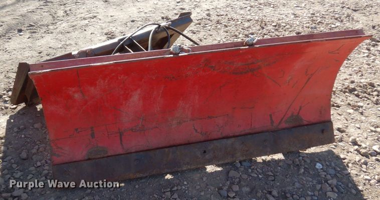 image for item DQ7271 Skid steer snow plow