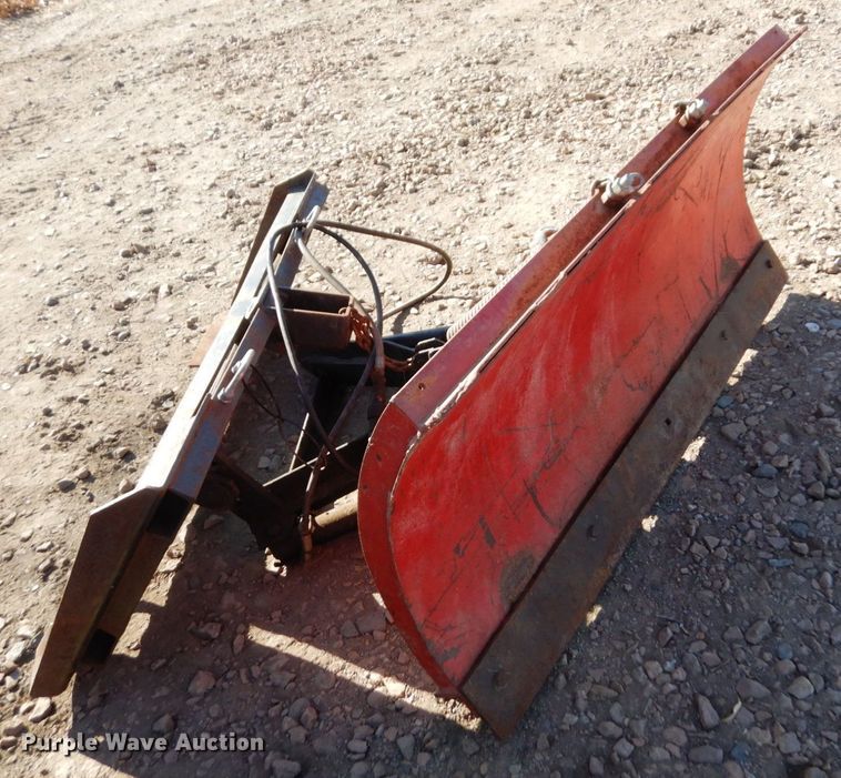 image for item DQ7271 Skid steer snow plow