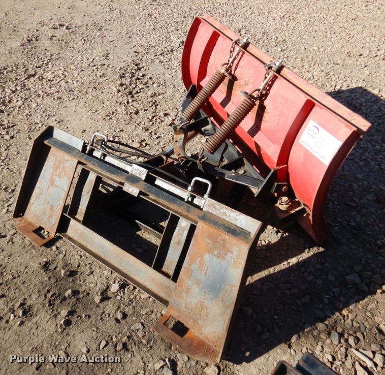 image for item DQ7271 Skid steer snow plow