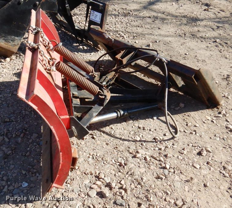 image for item DQ7271 Skid steer snow plow