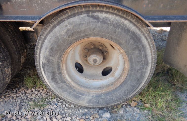 image for item DR0537 1998 Holden  equipment trailer