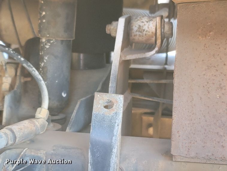 image for item DR3336 1993 Mack CH613  water truck