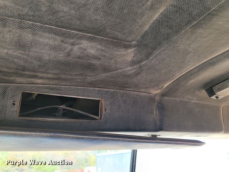 image for item DR3336 1993 Mack CH613  water truck