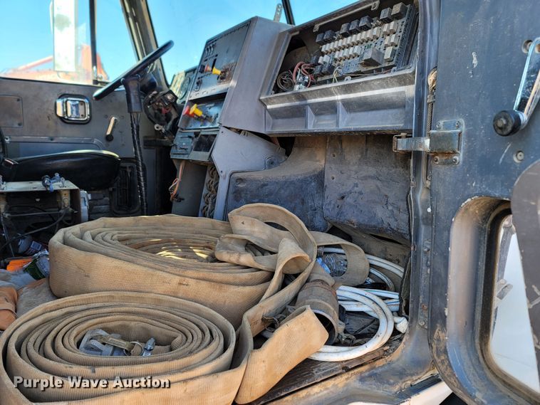 image for item DR3336 1993 Mack CH613  water truck