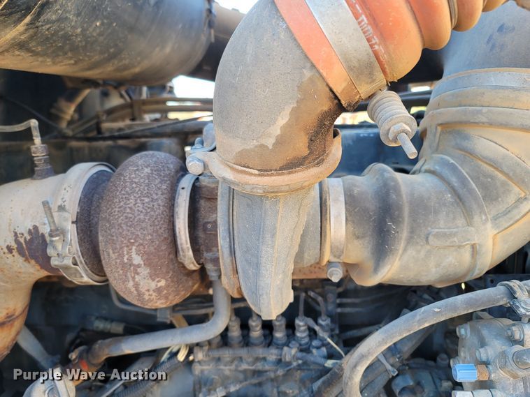 image for item DR3336 1993 Mack CH613  water truck