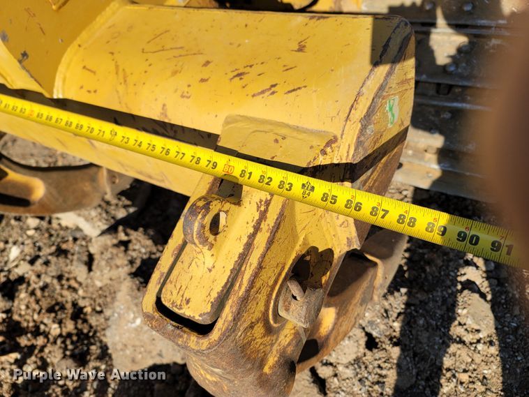 image for item DR3337 2011 Caterpillar D6N XL  dozer