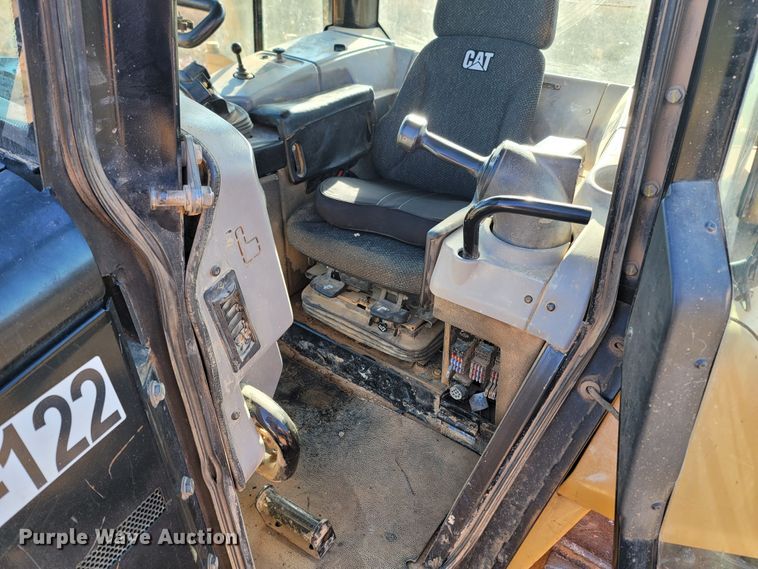 image for item DR3337 2011 Caterpillar D6N XL  dozer