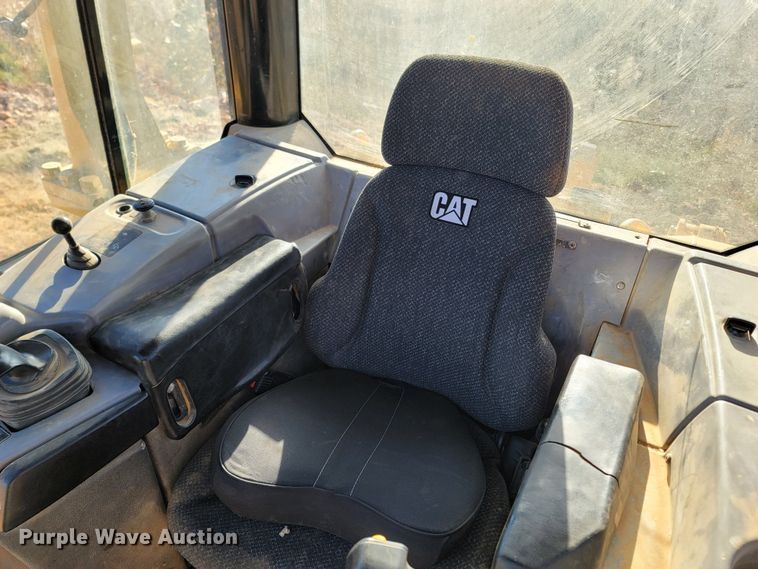 image for item DR3337 2011 Caterpillar D6N XL  dozer