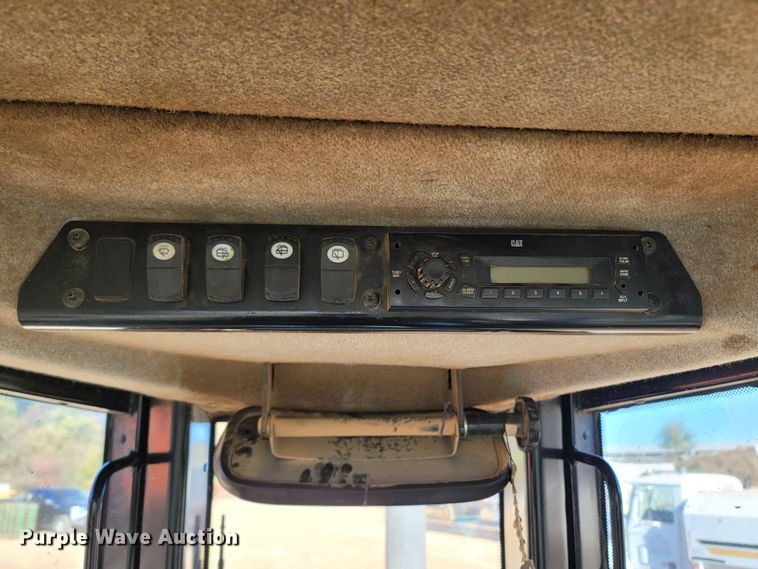 image for item DR3337 2011 Caterpillar D6N XL  dozer