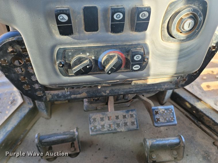 image for item DR3337 2011 Caterpillar D6N XL  dozer