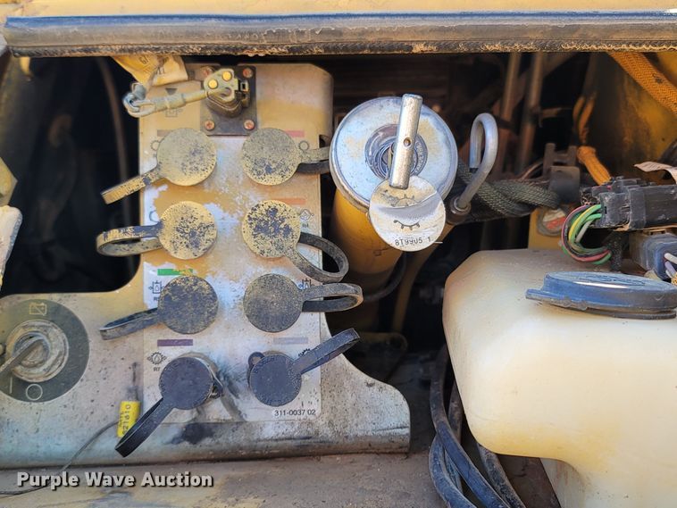 image for item DR3337 2011 Caterpillar D6N XL  dozer