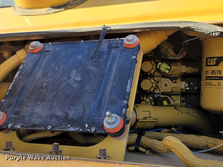 image for item DR3337 2011 Caterpillar D6N XL  dozer