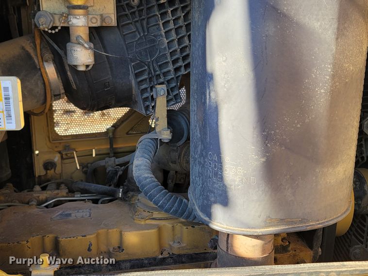 image for item DR3337 2011 Caterpillar D6N XL  dozer