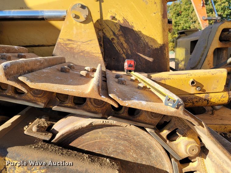 image for item DR3337 2011 Caterpillar D6N XL  dozer