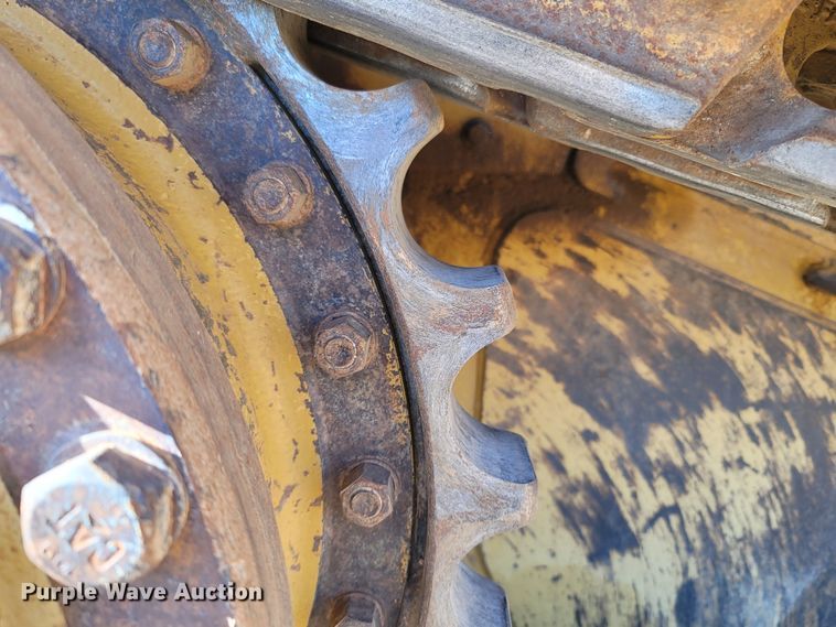 image for item DR3337 2011 Caterpillar D6N XL  dozer