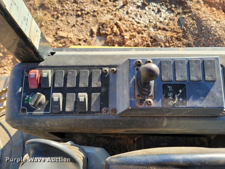 image for item DR3338 2012 Caterpillar D3K2 XL  dozer