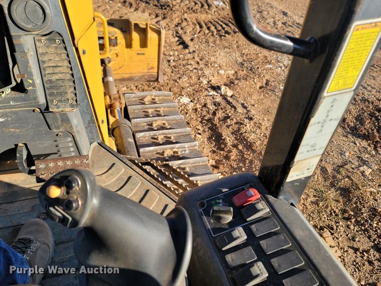 image for item DR3338 2012 Caterpillar D3K2 XL  dozer