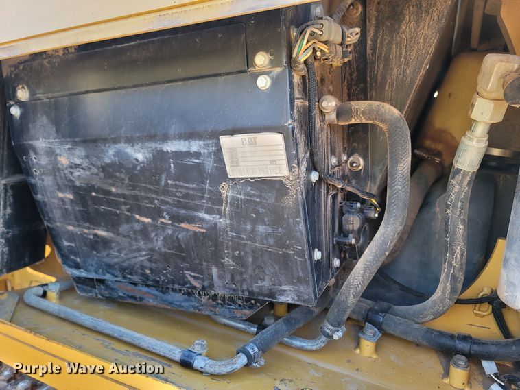 image for item DR3338 2012 Caterpillar D3K2 XL  dozer