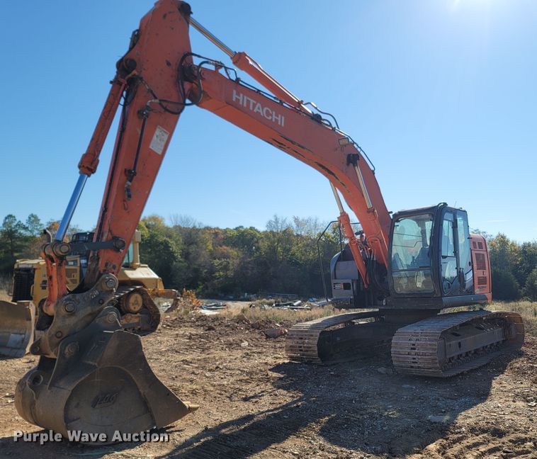 image for item DR3339 2014 Hitachi ZX245USLC-5N  excavator