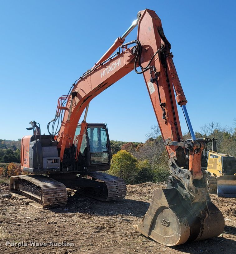 image for item DR3339 2014 Hitachi ZX245USLC-5N  excavator