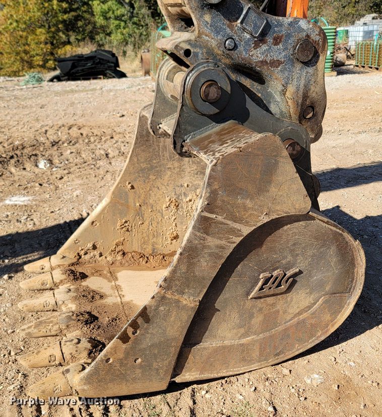 image for item DR3339 2014 Hitachi ZX245USLC-5N  excavator