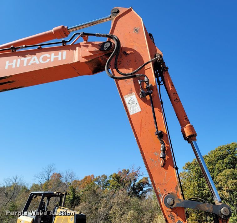 image for item DR3339 2014 Hitachi ZX245USLC-5N  excavator