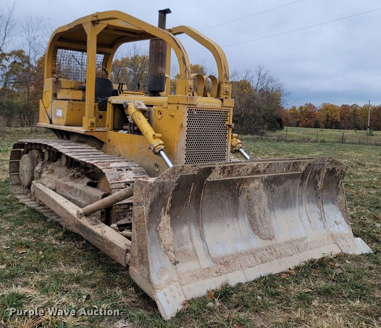 image for item DR3341 International TD15C  dozer